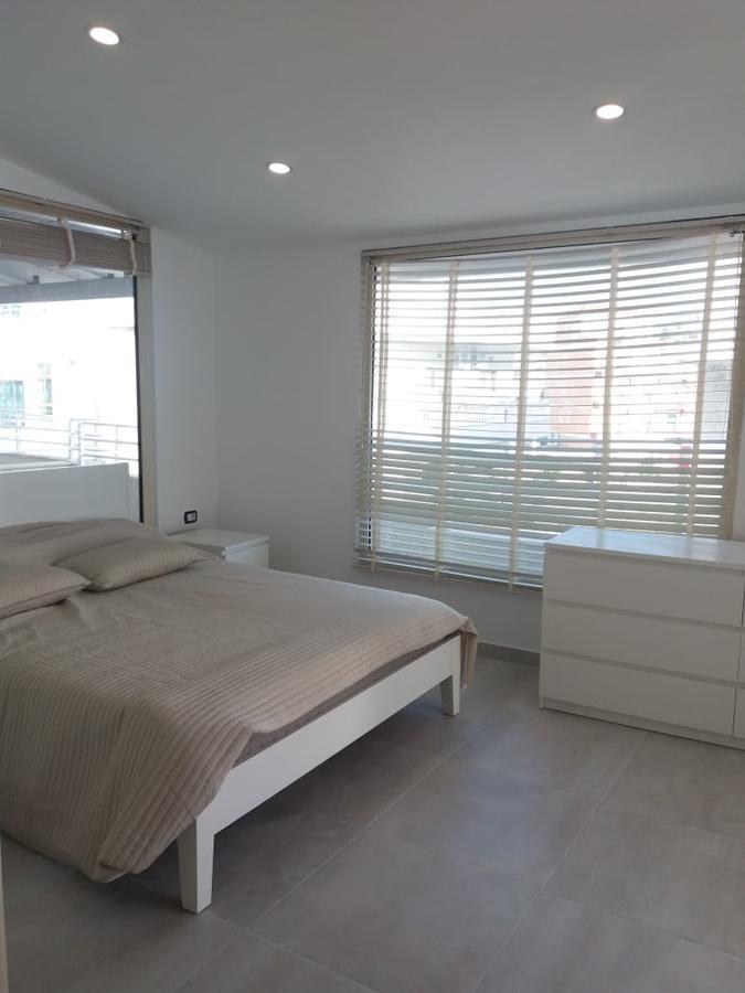Sea Front Penthouse Apartment Sarande Bagian luar foto